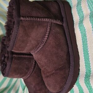 UGG | Chocolate Brown Fur-Lined Boots